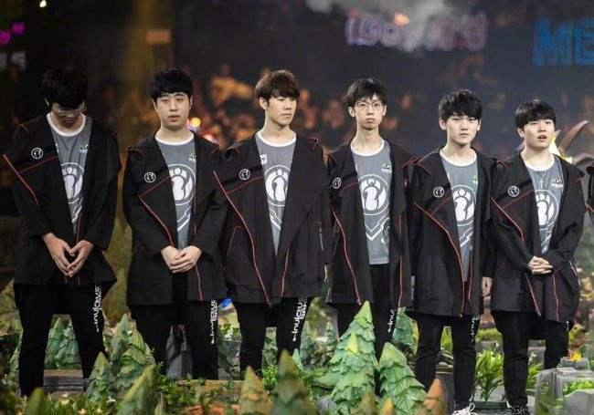在进攻端