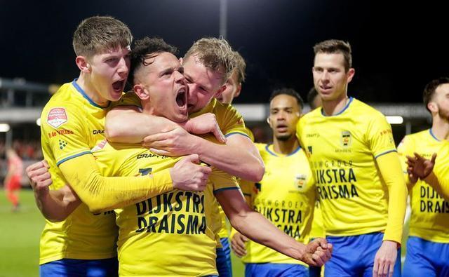 期待着不仅 期待着不仅