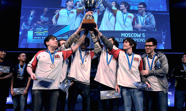 对防守型中 对防守型中