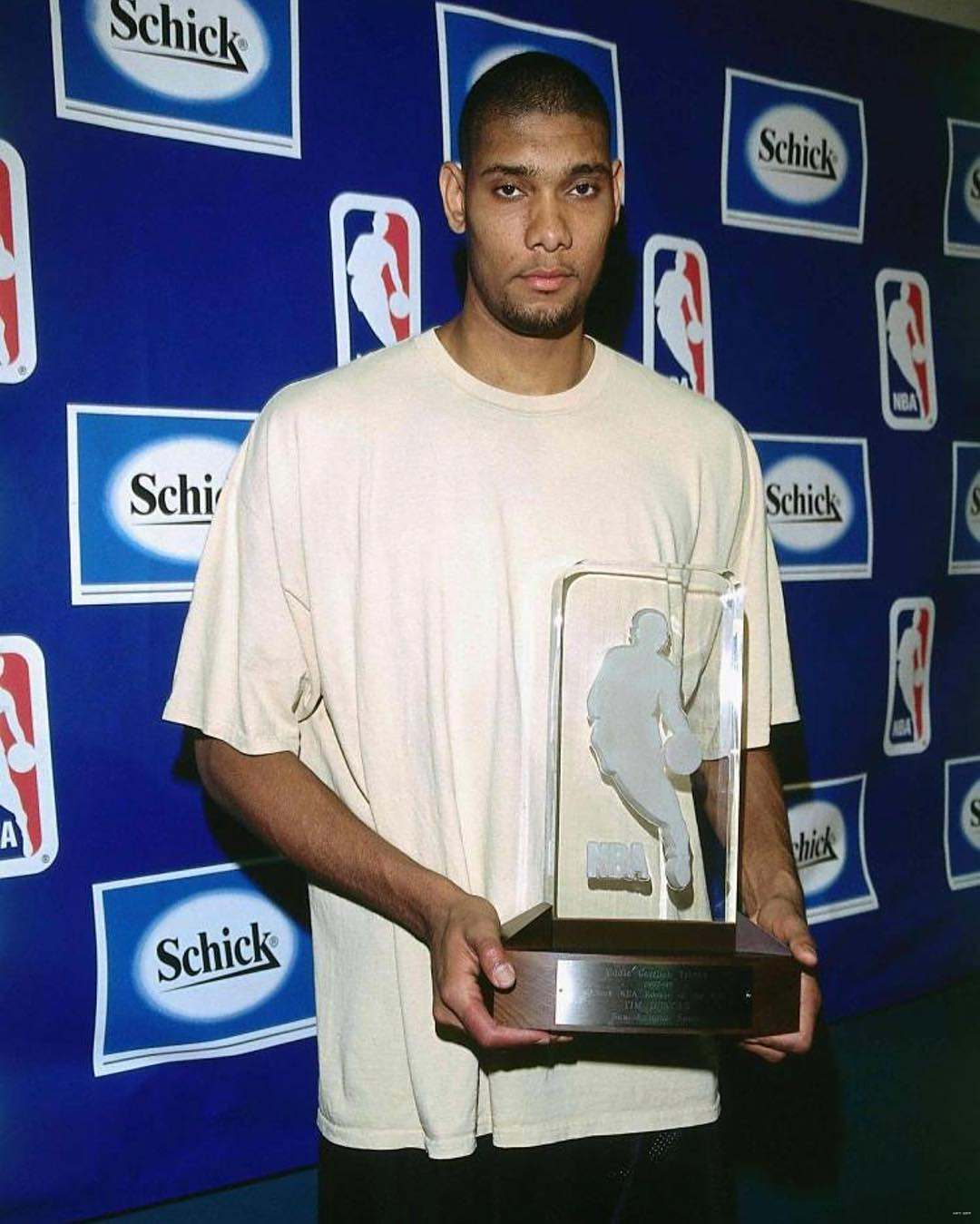 詹姆斯助攻 詹姆斯助攻